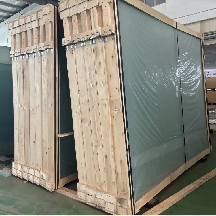 Laminated Glass Panels China.png